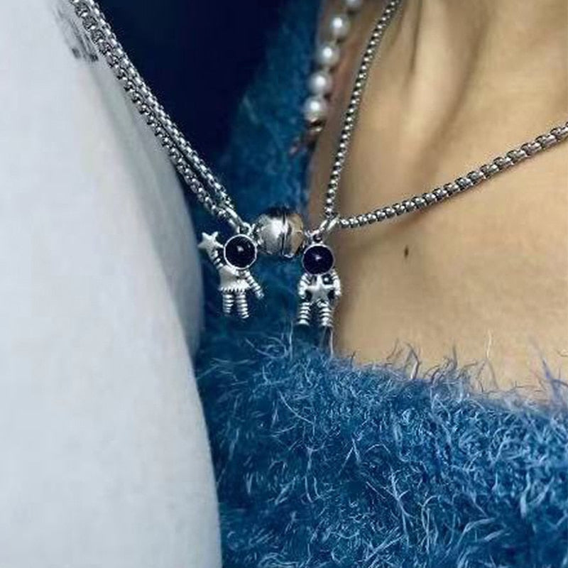 2Pcs Magnetic Couple Necklace Astronaut Pendant Heart Star Choker Valentine&
