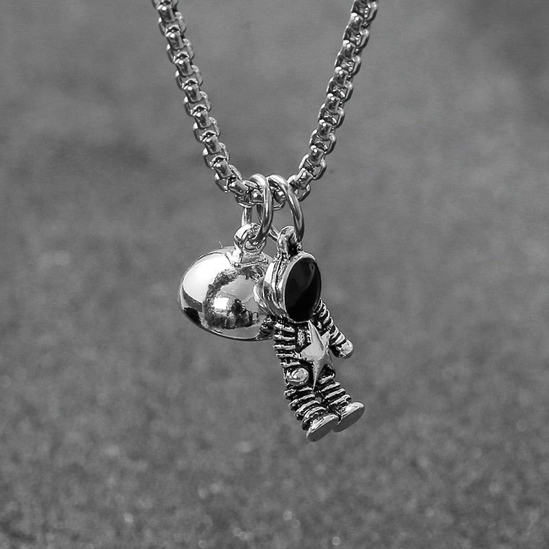 2Pcs Magnetic Couple Necklace Astronaut Pendant Heart Star Choker Valentine&