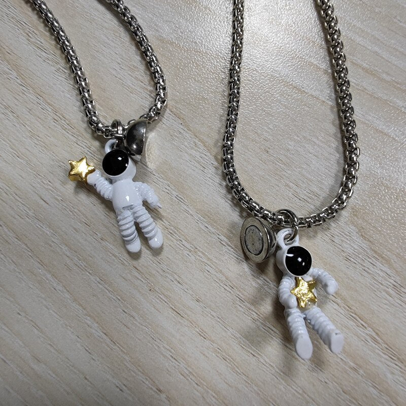 2Pcs Magnetic Couple Necklace Astronaut Pendant Heart Star Choker Valentine&
