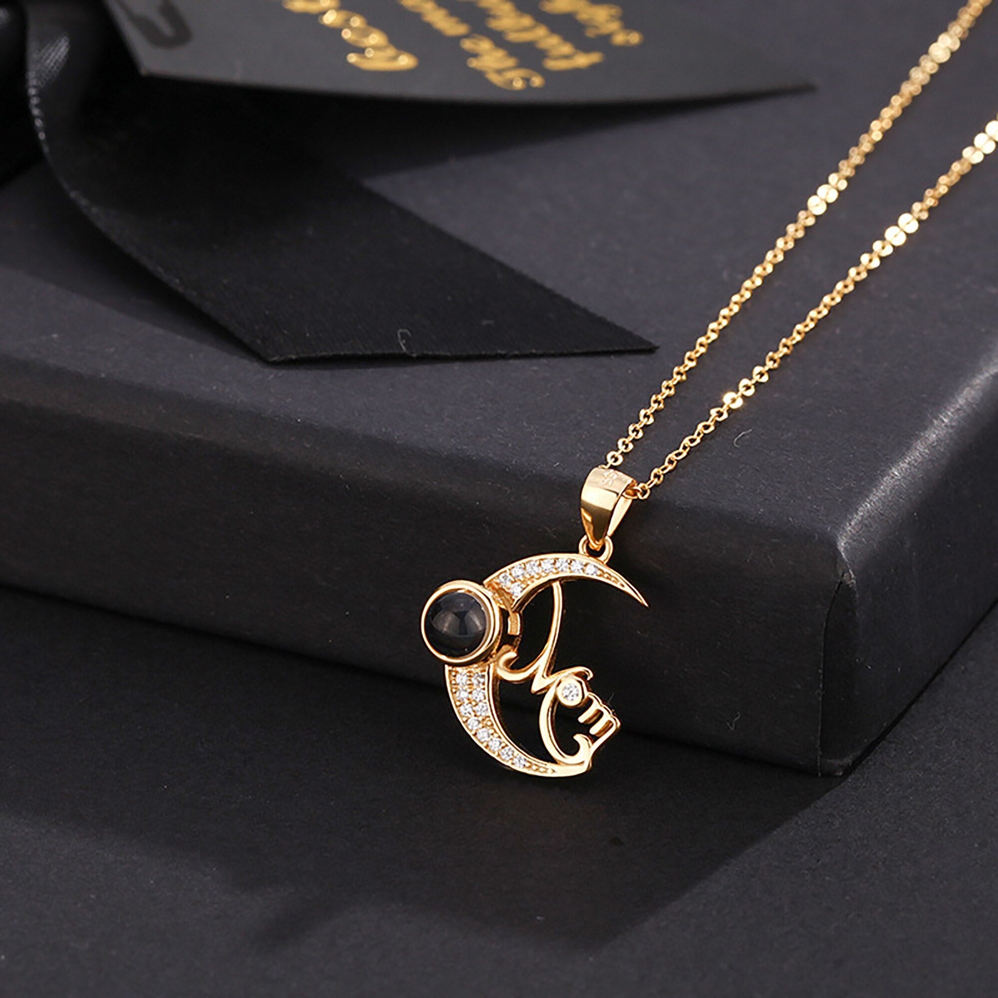 Customizable photo of the moon Projection Necklace Pendant Jewelry
