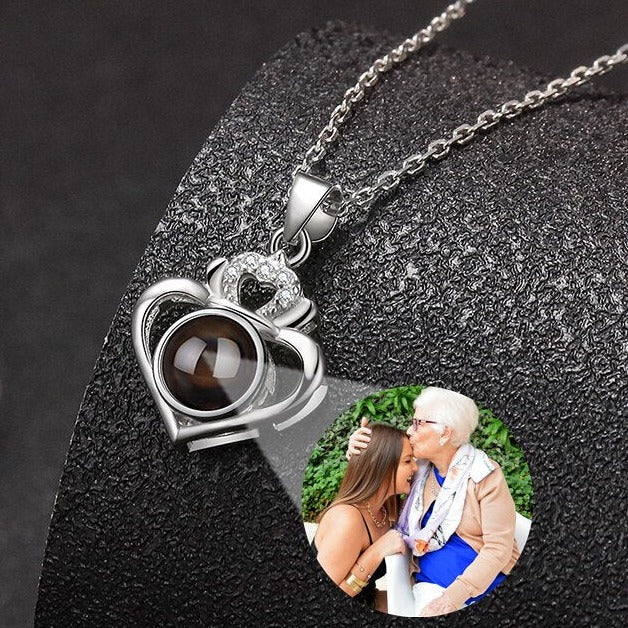 Customized Projection Necklace Heart Photo Projection Necklace for Women Girl Friend Ladies Gifts