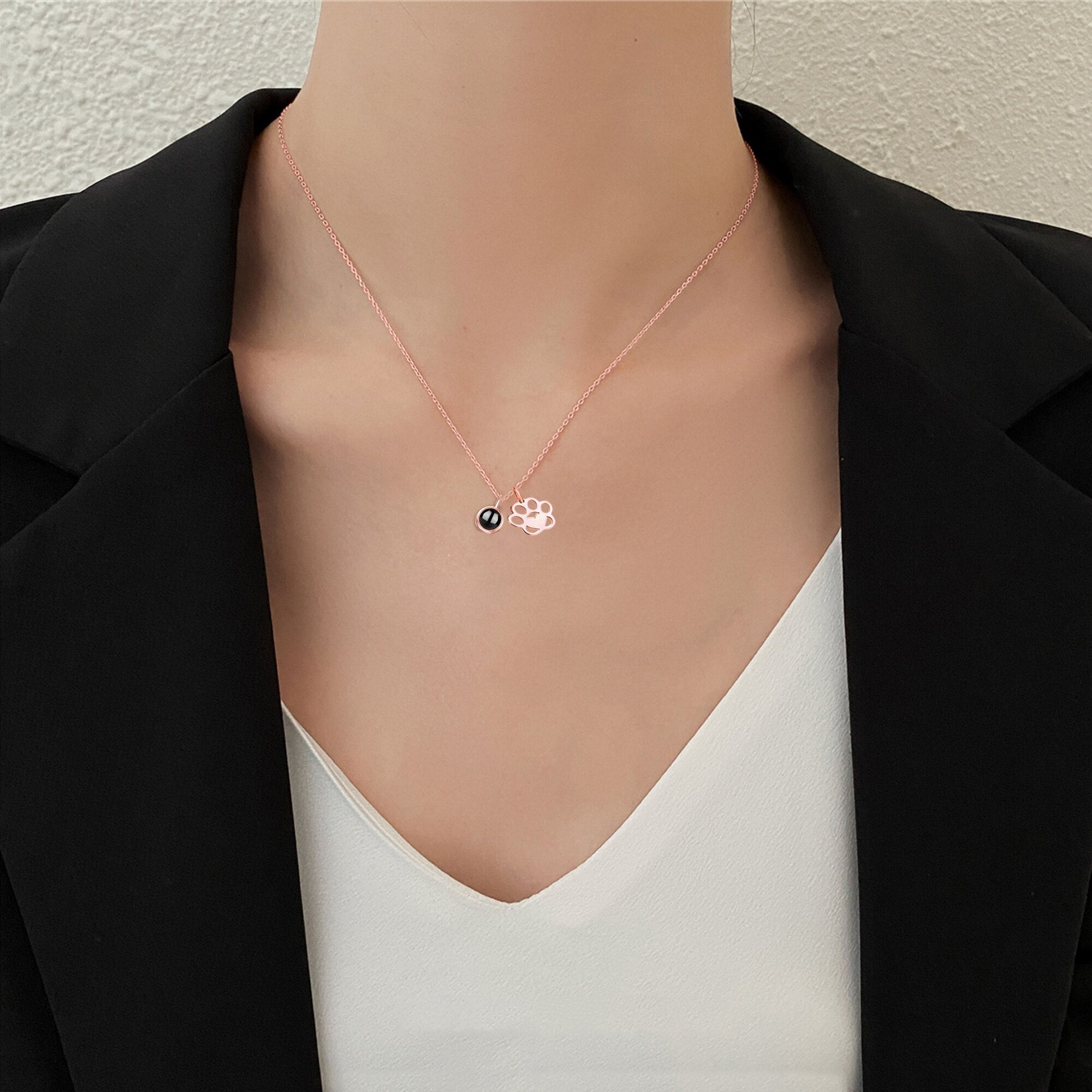 Customized Photo Dog Paws Projection Necklace Pendant Jewelry For Lover Girlfriend