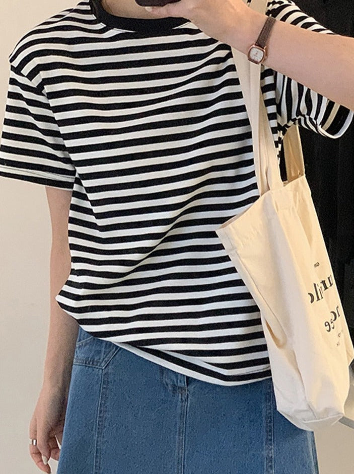 Casual O-neck Women Striped T-shirts Spring Summer Short Sleeve Loose Female Tops