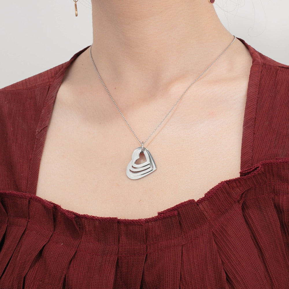 Personalized Family Necklace with 2-4 Names Heart Engraved Necklace