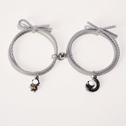 2Pcs/ Set Cartoon Magnetic Couple Bracelets with Moon Robots Pendant