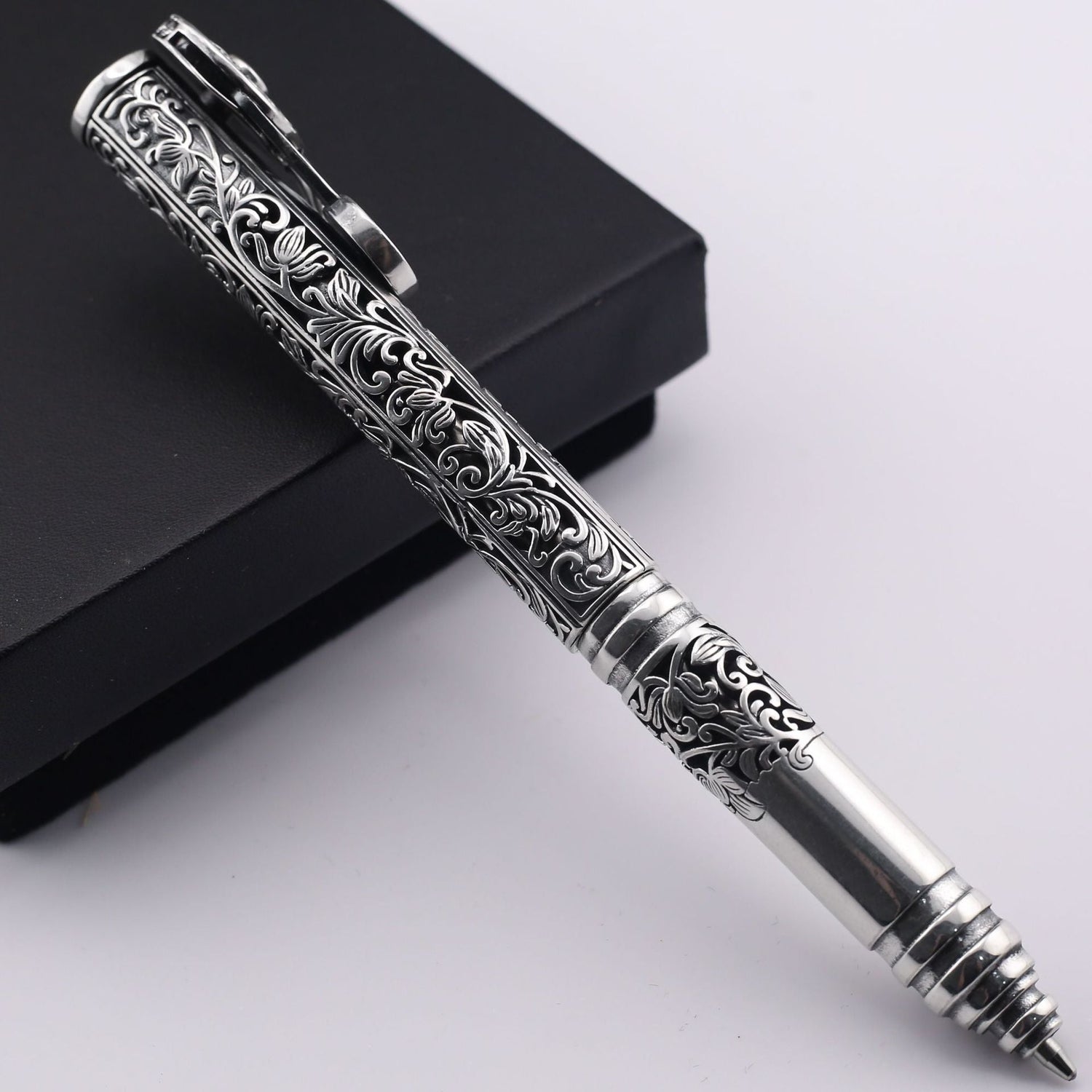 Hollow six-pointed star pattern gel pen