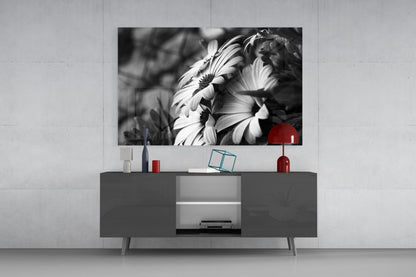 Black - White Flower Glass Wall Art