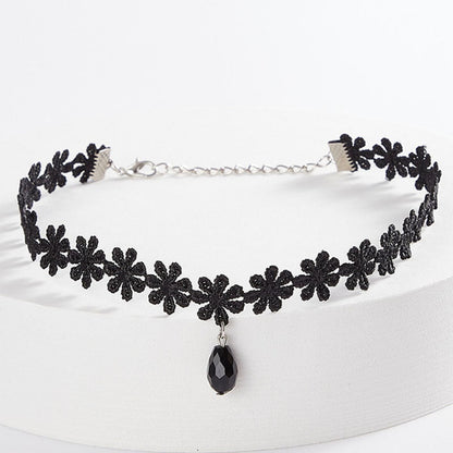 Velvet Choker Necklace for Women Lace Necklace with Pendants Gothic Girl Neck Jewelry
