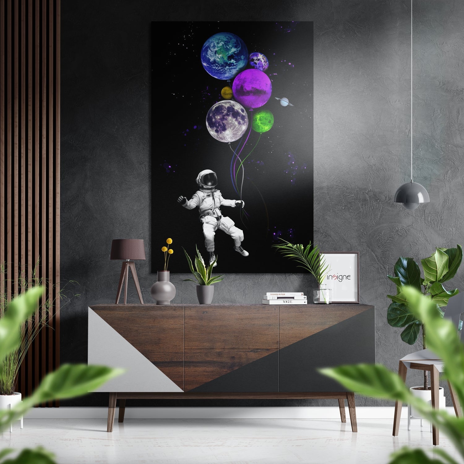 Astronaut&