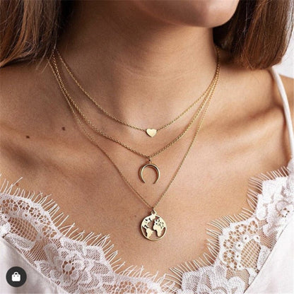 29 stylish Gold necklace on neck Gold chain Women&